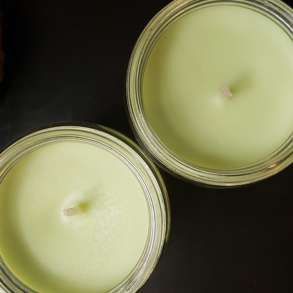 Coconut Colada Single Wick Candles - Picture 3 of 4